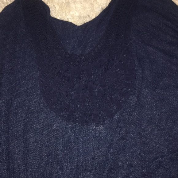 Patterned Blouse - Picture 2 of 2